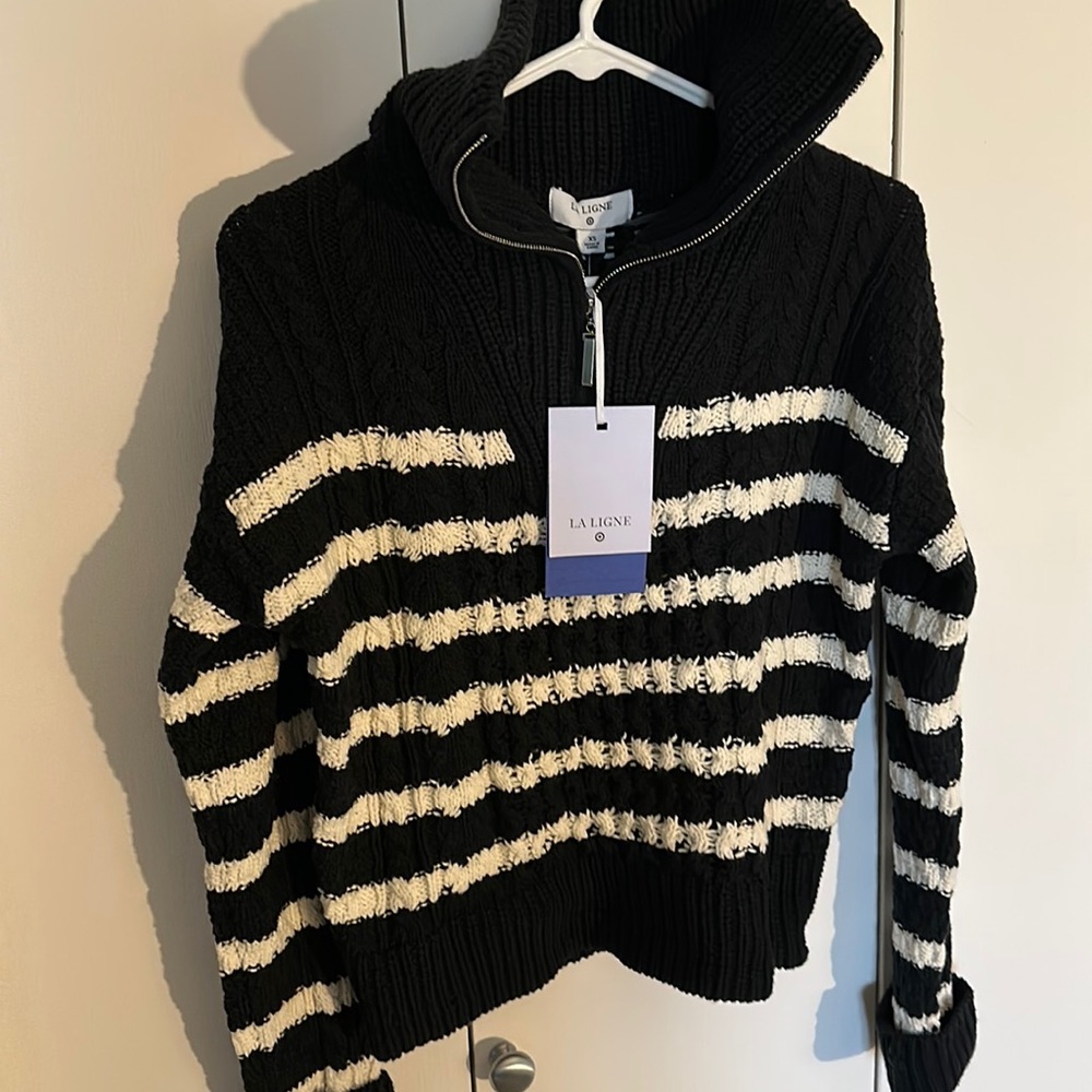 NWT - Black & White Stripped - Knot Quarter Zip Pull Over Sweater